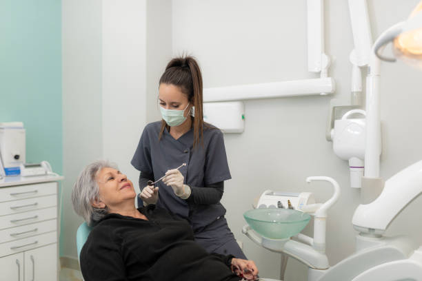 Best Emergency Tooth Extraction in West Deland, FL