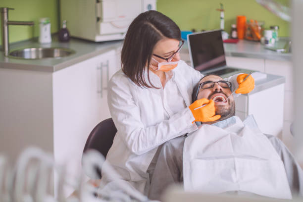 Best Emergency Tooth Extraction in West Deland, FL